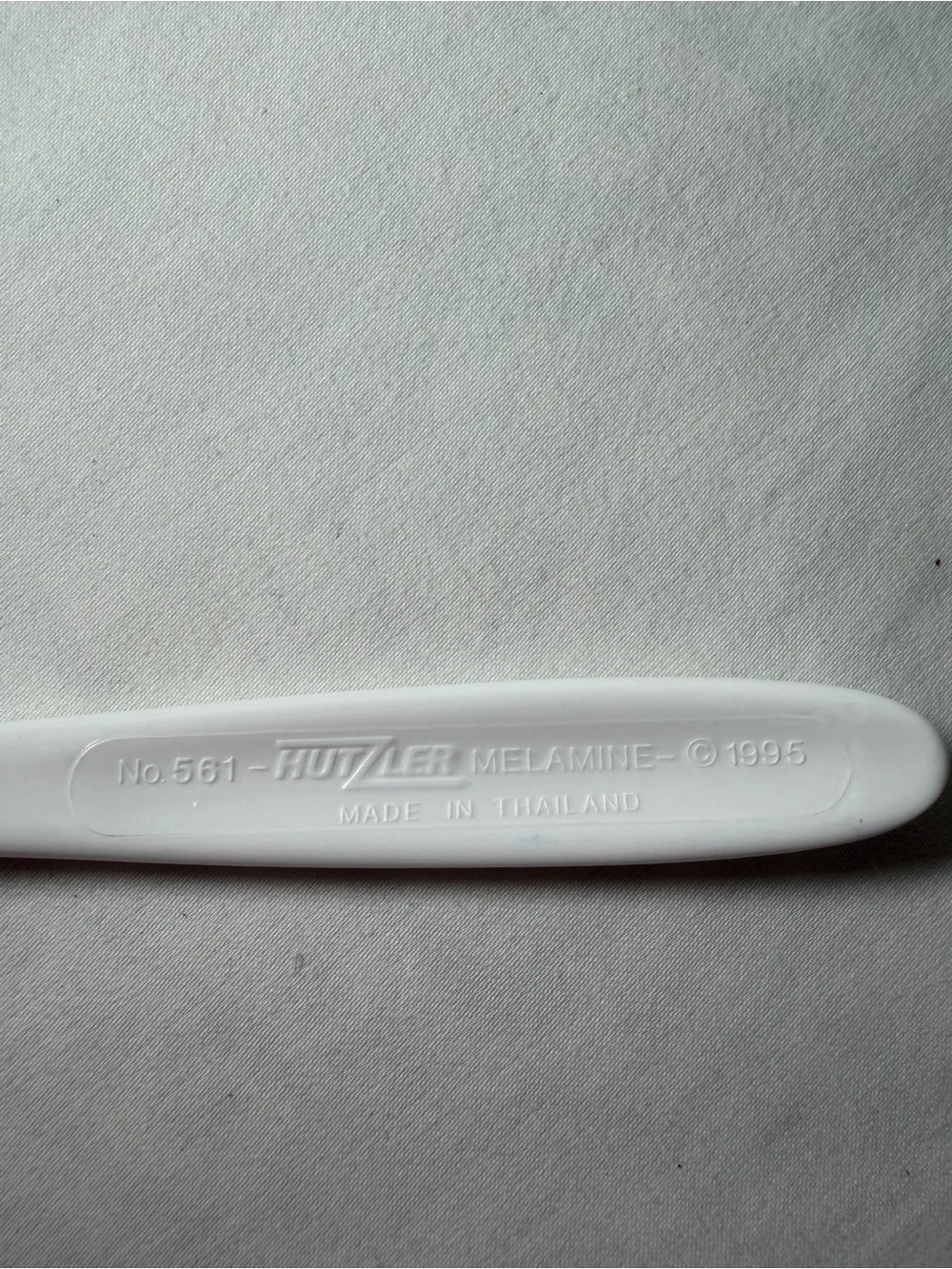 Hutzler 561 Melamine Slotted Spatula Turner, White Solid Pattern